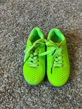 Vizari indoor soccer shoes